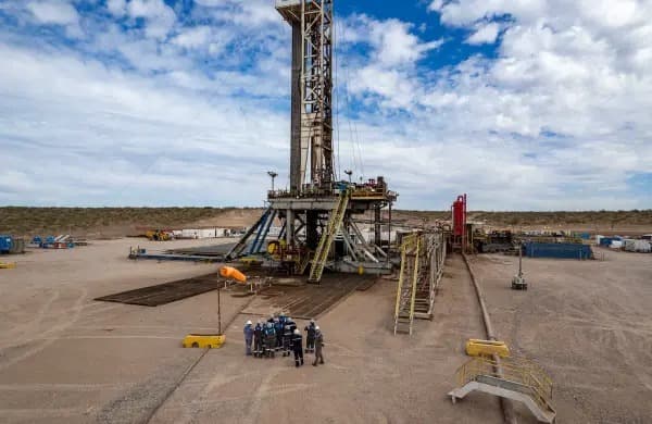 EL “SHOCK” ENERGÉTICO Y SU IMPACTO EN LA MACROECONOMÍA: ¿HACIA UN SUPERÁVIT DE US$20.000 MILLONES?