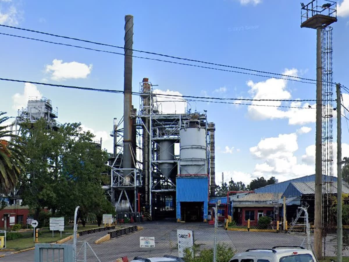 FIN DE UNA ERA INDUSTRIAL: CERRÓ CABOT ARGENTINA TRAS 60 AÑOS Y DESPIDEN A 150 TRABAJADORES