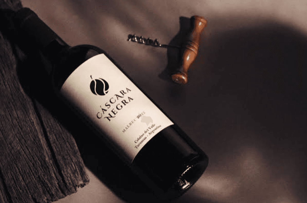 CÁSCARA NEGRA: EL VINO TUCUMANO QUE NACIÓ ENTRE AMIGOS Y YA CONQUISTA LOS VALLES