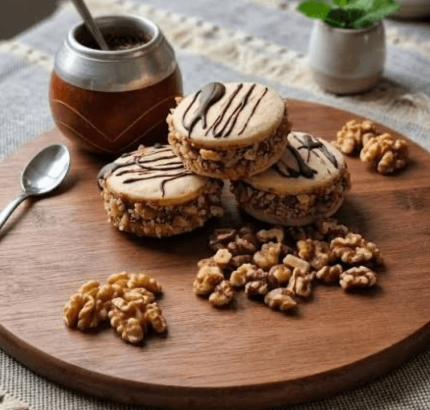 IDENTIDAD MISIONERA: LANZAN EL PRIMER ALFAJOR DE MANDIOCA, MIEL Y YERBA MATE