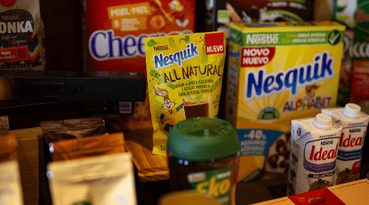 NESTLÉ ELIMINARÁ LOS COLORANTES ARTIFICIALES DE TODOS SUS PRODUCTOS PARA FINALES DE 2026