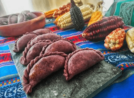 LA UNJU, CAUQUEVA Y FÁBRICA ARANDA DESARROLLAN TAPAS DE EMPANADAS DE MAÍZ MORADO Y QUINOA