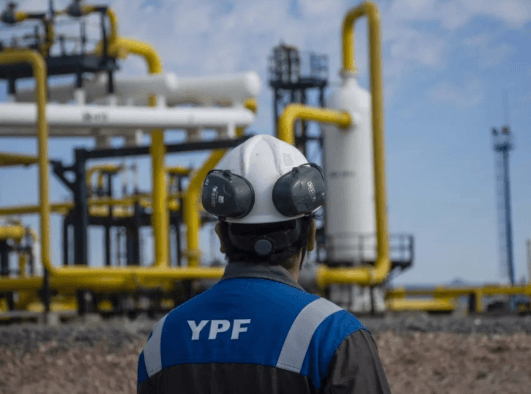 YPF AVANZARÁ EN NOVIEMBRE HACIA LA CONFIRMACIÓN DE LA INVERSIÓN MÁS GRANDE DE LA HISTORIA ARGENTINA EN GNL
